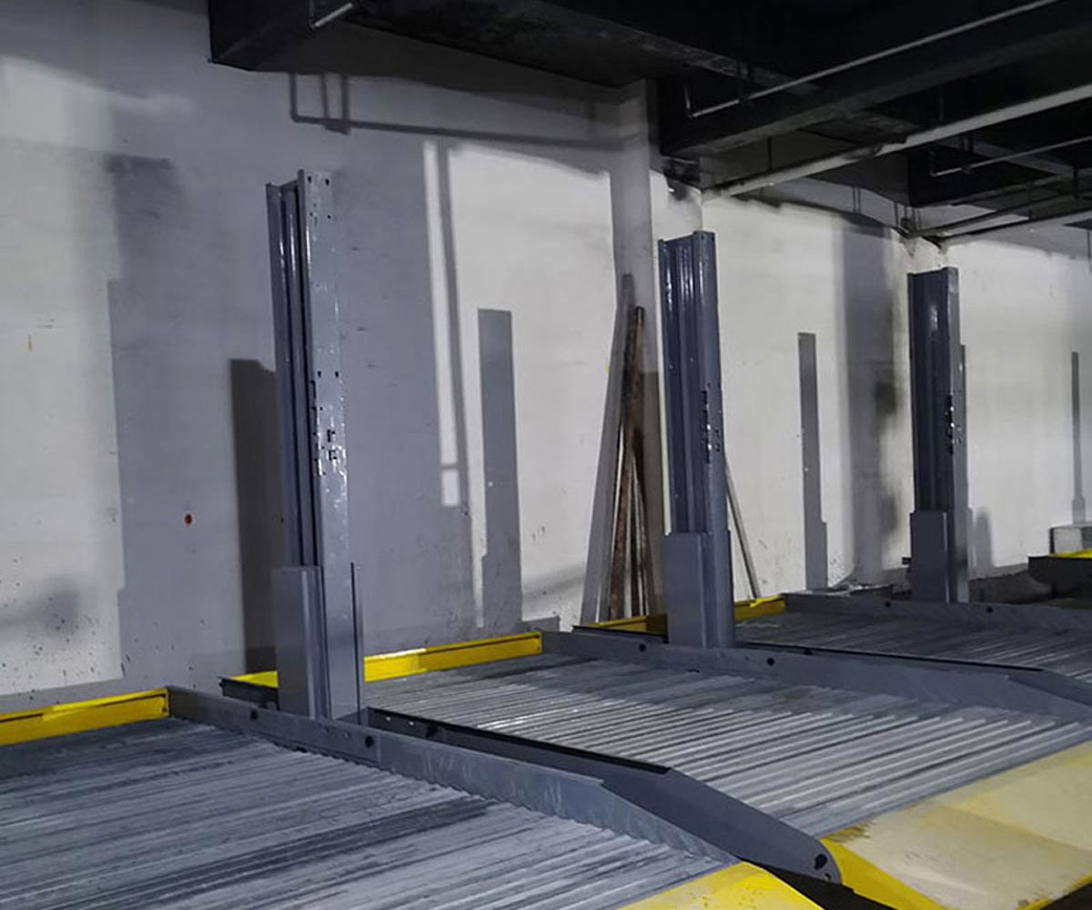 蓝山二层升降平移立体车位过验收