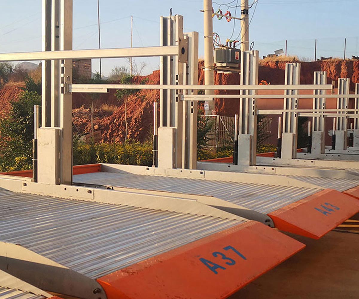 樊城两柱简易式机械式立体车库改造