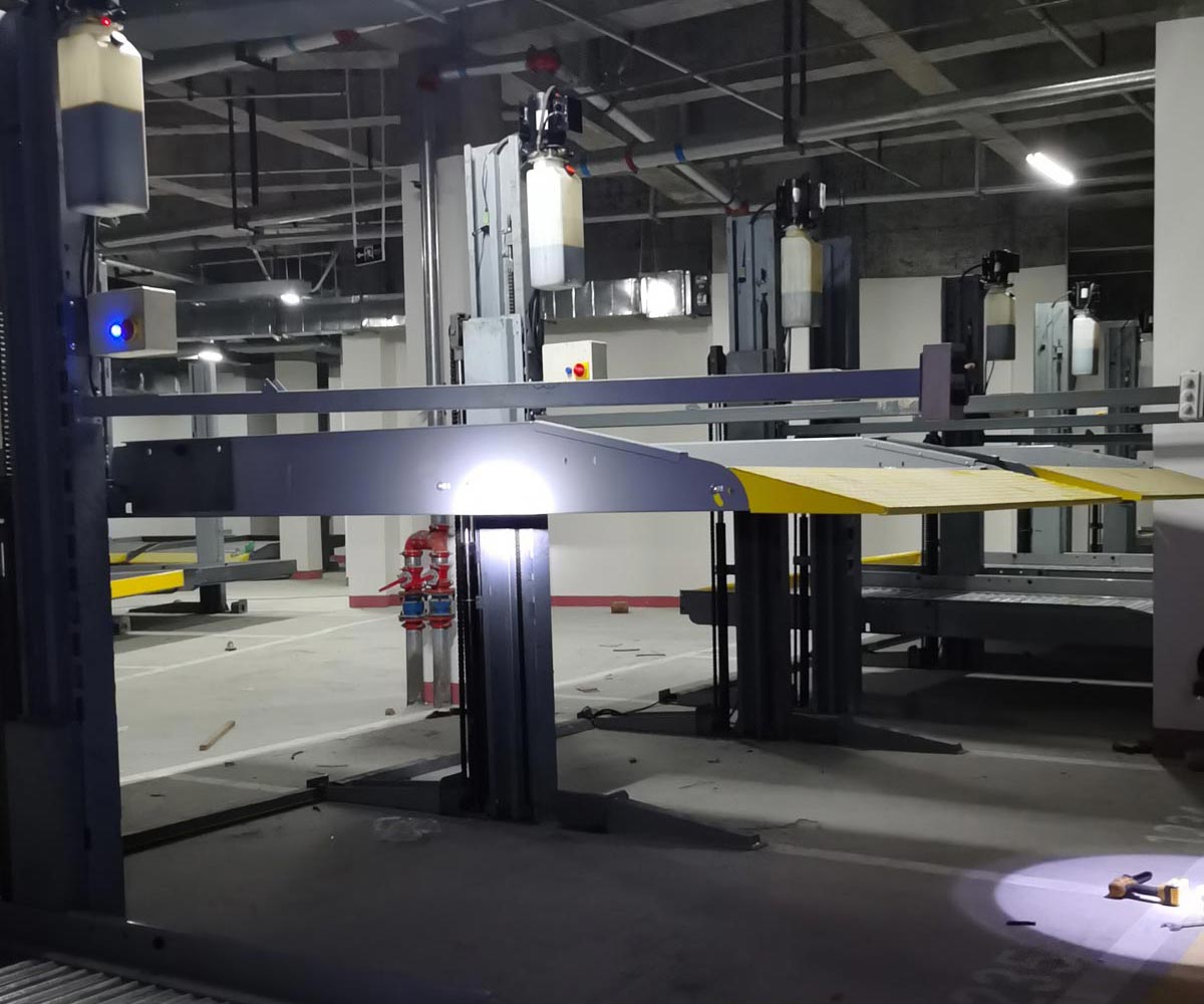 蓝山简易升降类机械樱花免费视频网址观看设备安装